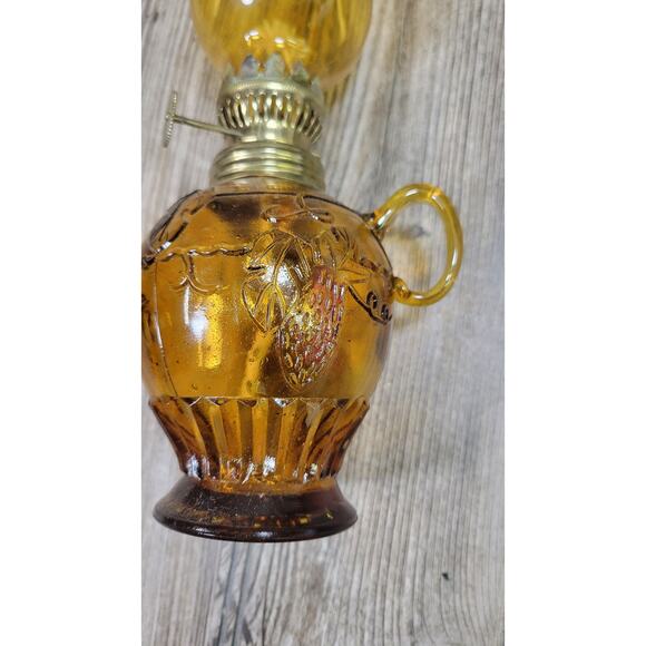 Vintage Miniature Oil Lamp, Amber Glass Grape, Finger Handle Hong Kong - Picture 3 of 5